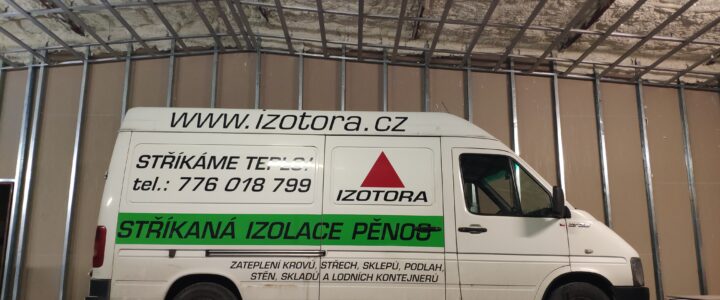 stříkaná izolace a zateplení - Izotora