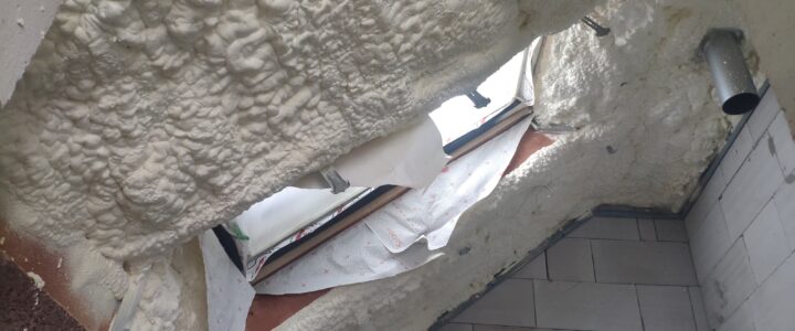 stříkaná pěnová izolace a zateplení – Izotora